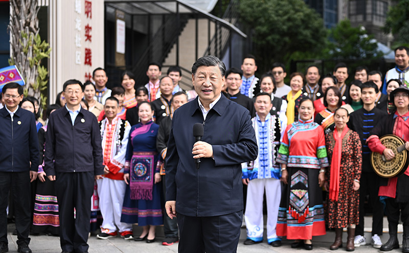 习近平在广西考察时强调 
解放思想创新求变向海图强开放发展 
奋力谱写中国式现代化广西篇章 
蔡奇陪同考察「相关图片」